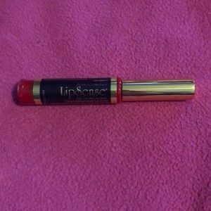 New LipSense Hurricane Red